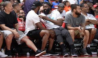 雄鹿吃瓜群众,揭秘篮球场上的热点话题与趣味瞬间